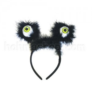 Антенки з зеленими очима, що світяться