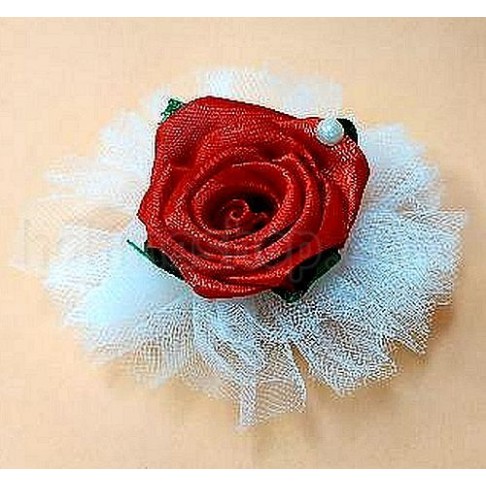 Троянда на фатіні