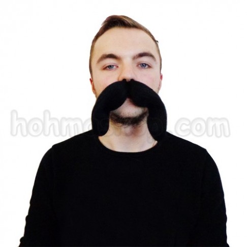 Вуса Козака з кілечком