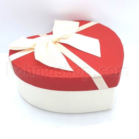 Подарункова коробка Сердце середя 18,5х17х7,5